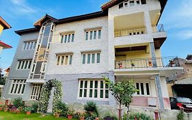 The Khayabaan - Luxurious Home Stay Away From Home