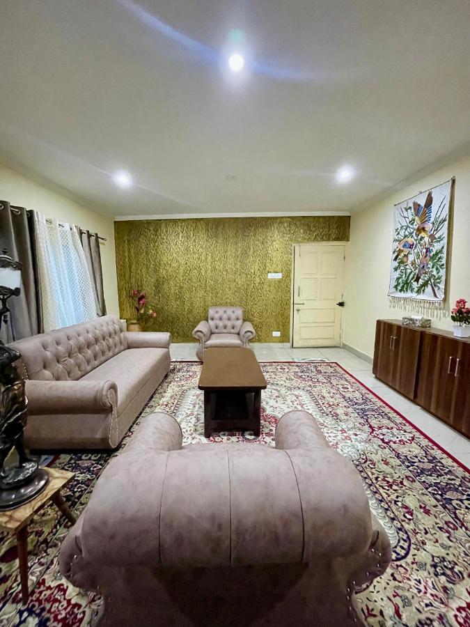 The Khayabaan - Luxurious Home Stay Away From Home Srinagar  Exterior photo